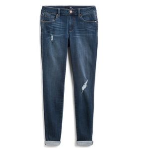 Berlin Girlfriend Distressed Jeans